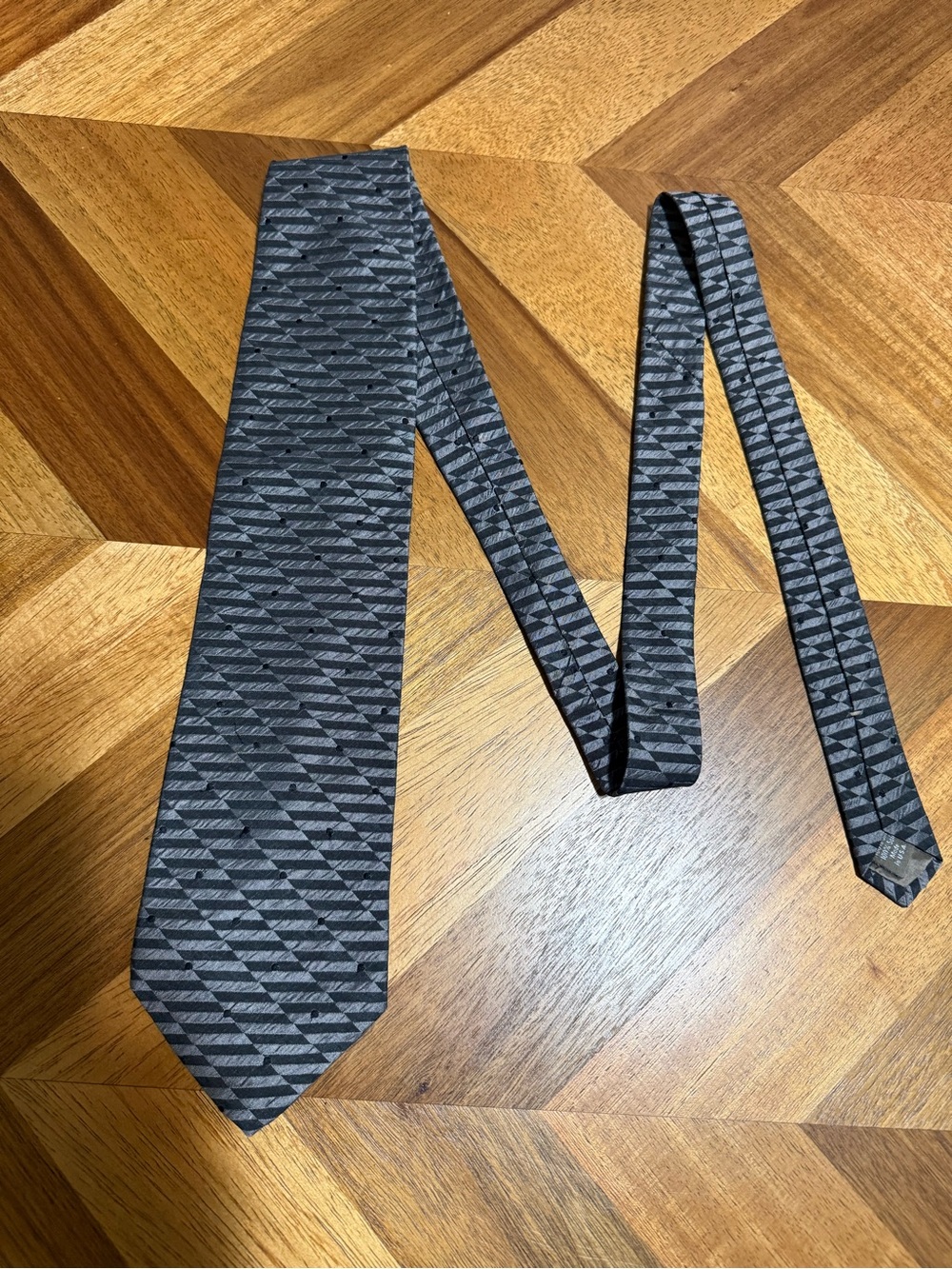 Men's Calvin Klein Classic Black & Gray Patterned Men's Tie